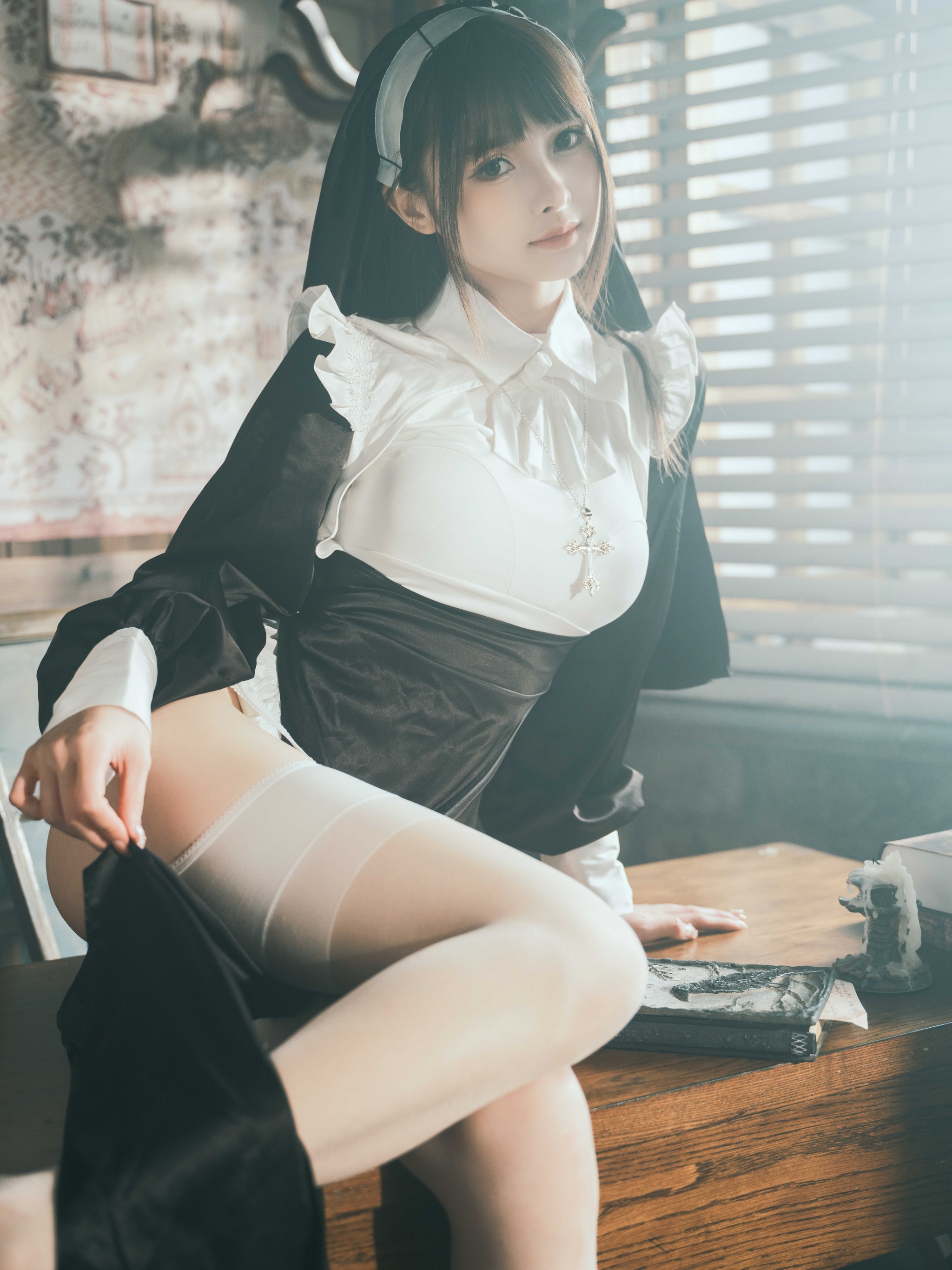 河豚抚子 - NO.010 修女 [15P]-XikXak